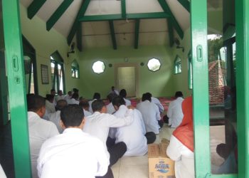 Manfaat Sholawat Nabi