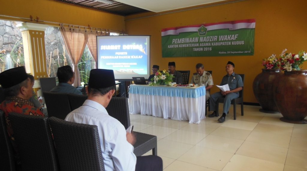 PEMBINAAN NADZIR WAKAF