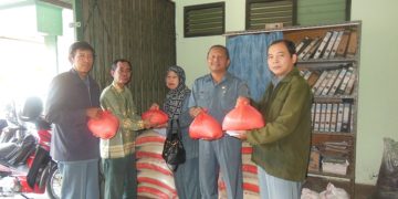 KEMENAG ADAKAN PENDISTRIBUSIAN ZAKAT FITRAH