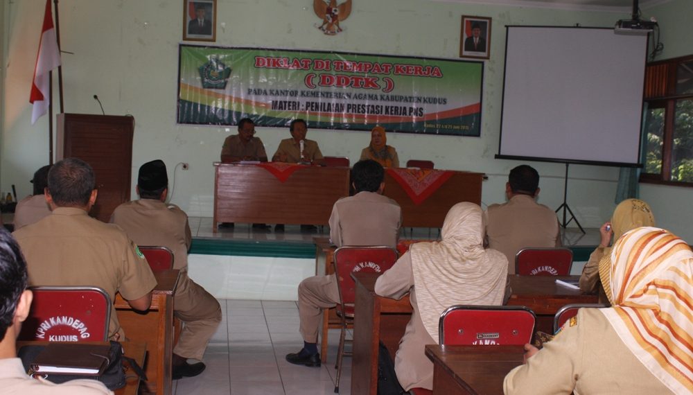 PNS HARUS PDLT DAN KOBER