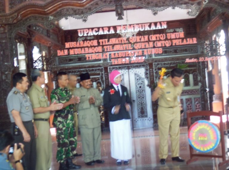 MENUMBUHKEMBANGKAN NILAI-NILAI AL QUR'AN MELALUI MTQ