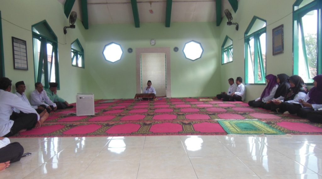 PEMBINAAN MENTAL PEGAWAI â€œMEMERANGI HAWA NAFSU SYETANâ€