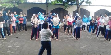 MTs. N 2 MEJOBO MENGADAKAN  TRAINING BAHASA INGGRIS