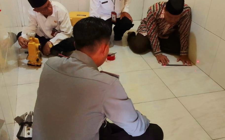 Tim Bimas Islam Kemenag Kudus, Lakukan Pengukuran dan Sertifikasi Arah Kiblat