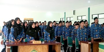 Kepala Kankemenag Kab. Kudus Serahkan 59 SK PPPK Formasi Tahun 2022