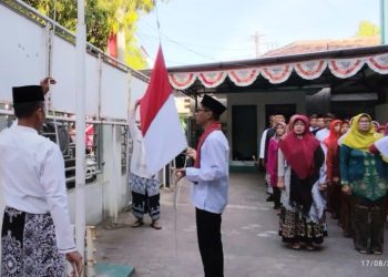 Semarakkan Peringatan HUT Kemerdekaan RI Ke-78, Kemenag Kudus Gelar Upacara Bendera
