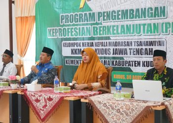 KaKankemenag Buka dan Berikan Pembinaan Kegiatan Pengembangan Keprofesian Berkelanjutan (PKB) KKMTs 003 Kudus