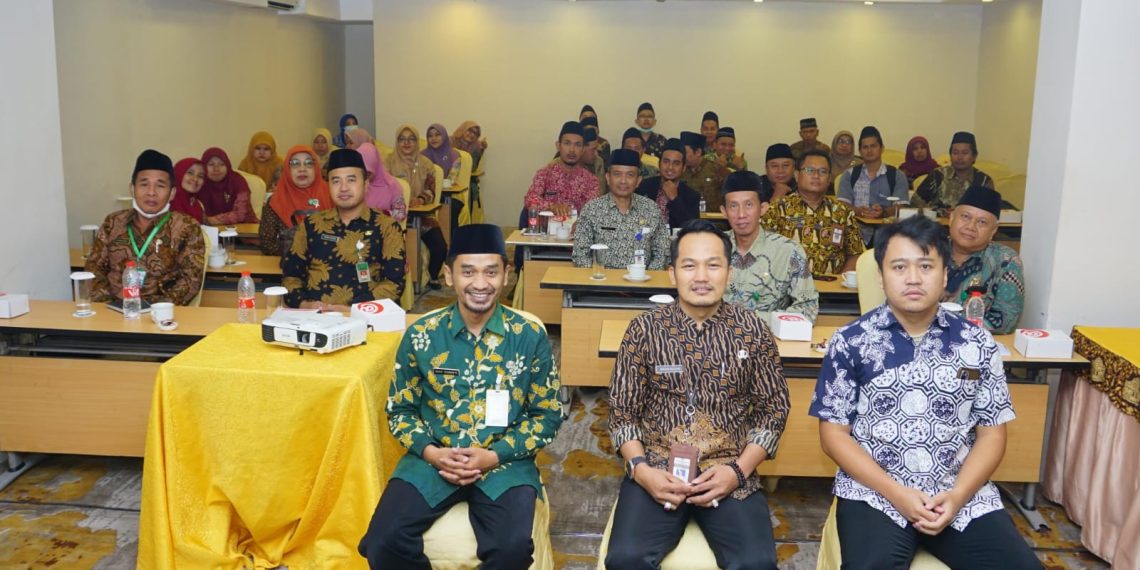 Focus Group Discussion PAI Peningkatan Kualifikasi Guru Bersertifikat Pendidik.