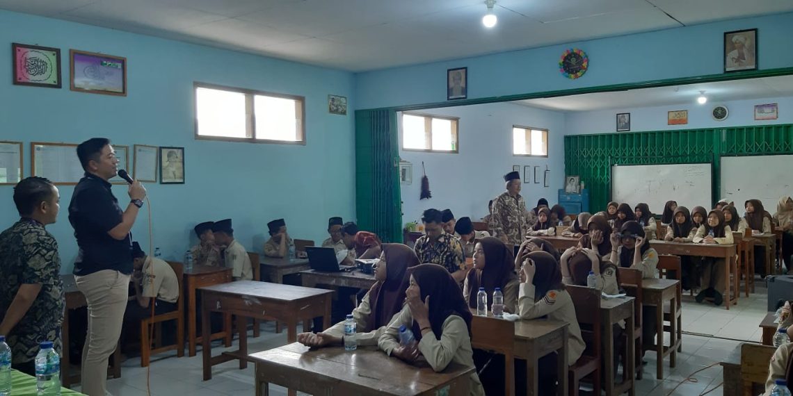 MTs NU Raden Umar Sa’id Colo Tanamkan Budaya Menabung Sejak Dini