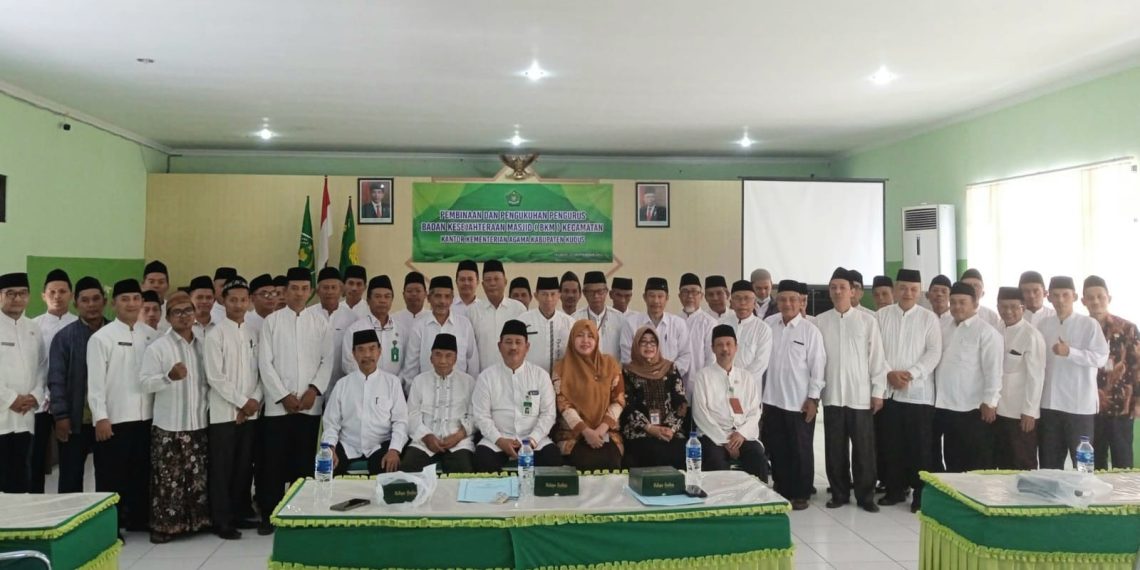 Pembinaan dan Pengukuhan Pengurus Badan Kesejahteraan Masjid Kecamatan