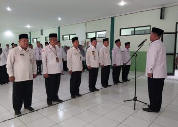 Apel Pagi dan Penyerahan SK Mutasi Tugas