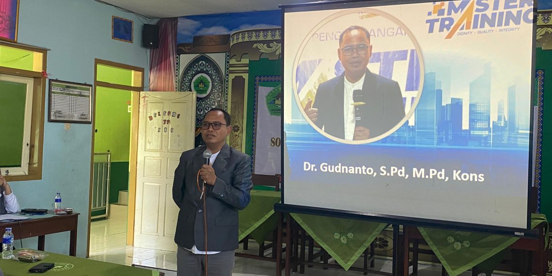 Pentingnya Penerapan Semboyan Filosofis Ki Hajar Dewantara dalam Membentuk Anak Hebat