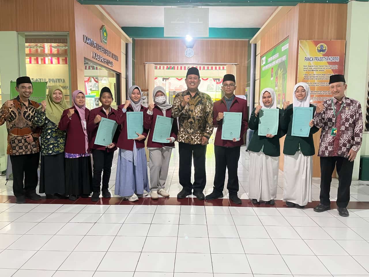 Pelepasan Siswa Madrasah Kab. Kudus Mengikuti Myres dan KSM Tingkat Nasional di Ternate
