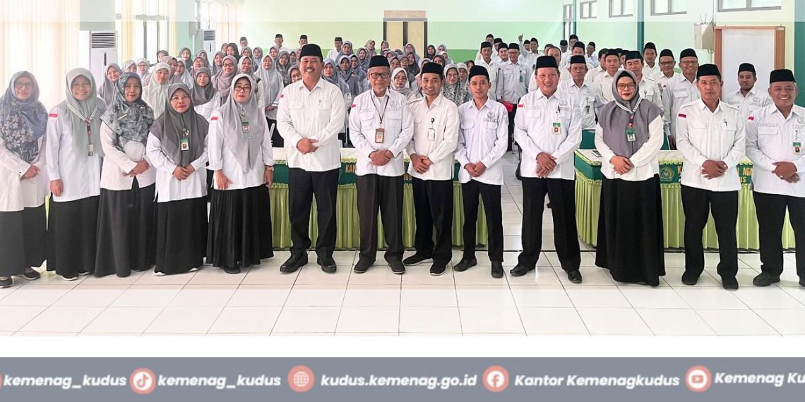 200 Guru MI Ikuti Desiminasi Pembelajaran Matematika Metode Gasing