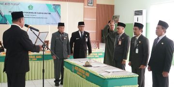 Kepala Kankemenag Kab. Kudus Melantik dan Mengambil Sumpah Jabatan Kasi Pendidikan Madrasah, PD Pontren, dan Bimas Islam