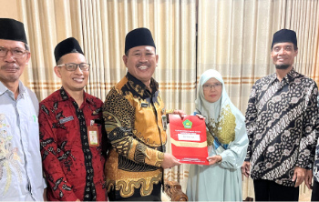 Kepala Kankemenag Kabupaten Kudus Melepas Peserta PORSADIN VII ke Tingkat Nasional