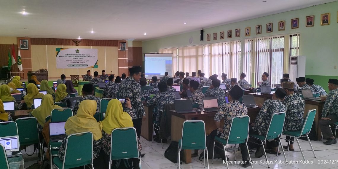 66 Penyuluh Agama Islam Kemenag Kudus  Ikuti CAT Evaluasi Kinerja
