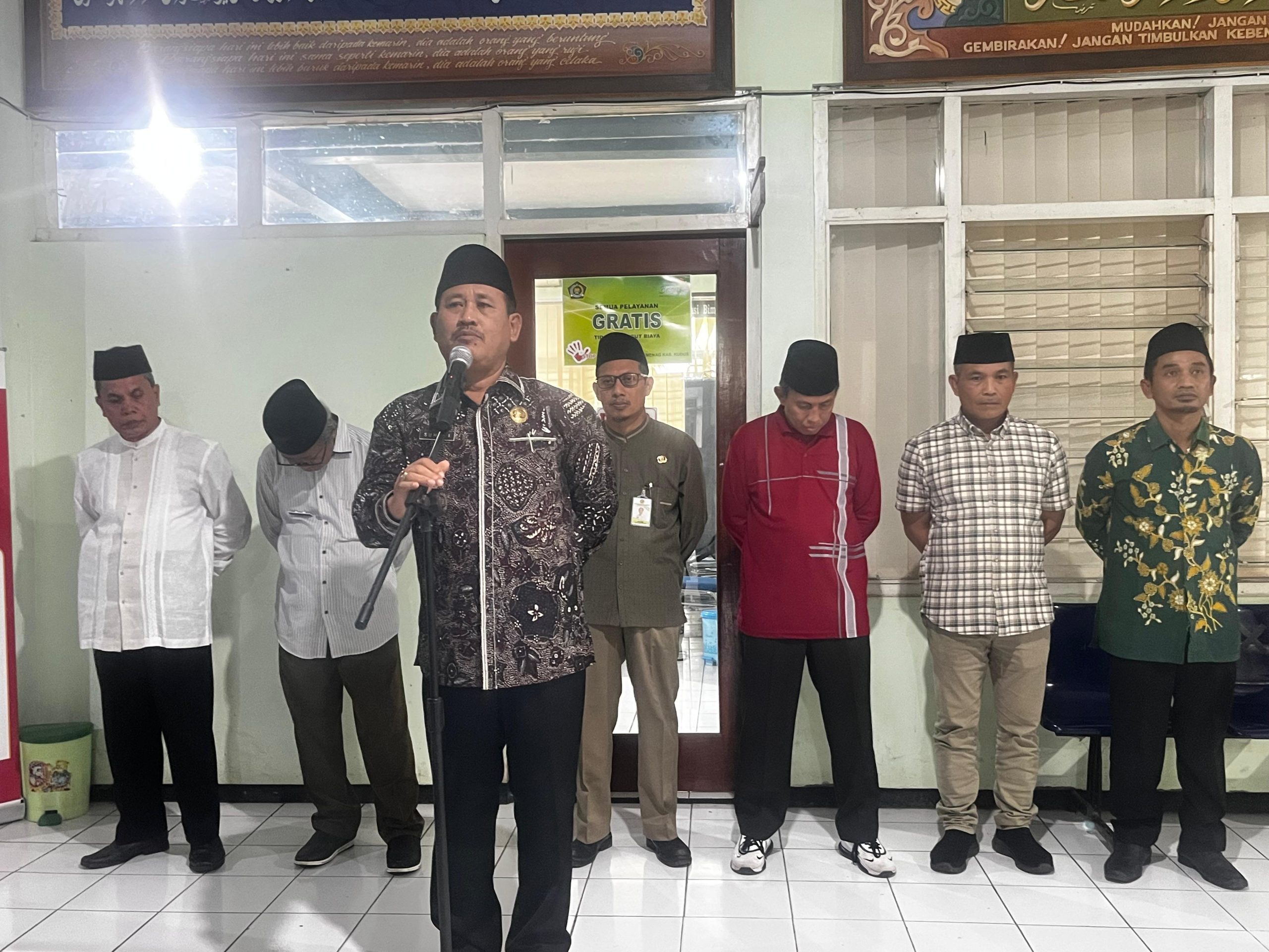 Apel Sore Pelepasan Pegawai Pensiun dan Penyerahan SK Alih Tugas
