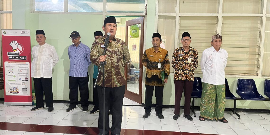 Apel Sore Sekaligus Penyerahan SK Kenaikan Pangkat dan Launching Aplikasi SIMPELKAK