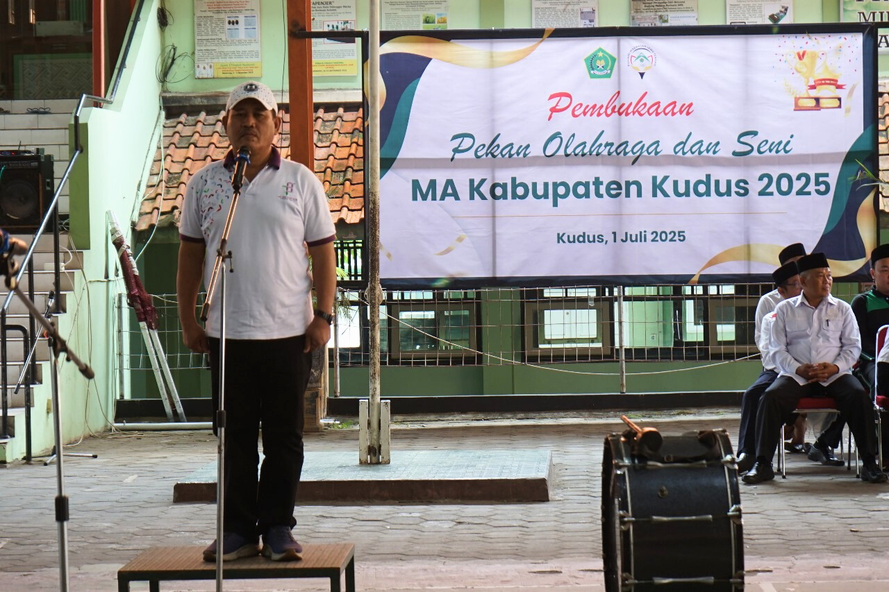 Kepala Kantor Kemenag Kudus Buka Porseni Madrasah Aliyah Tahun 2025