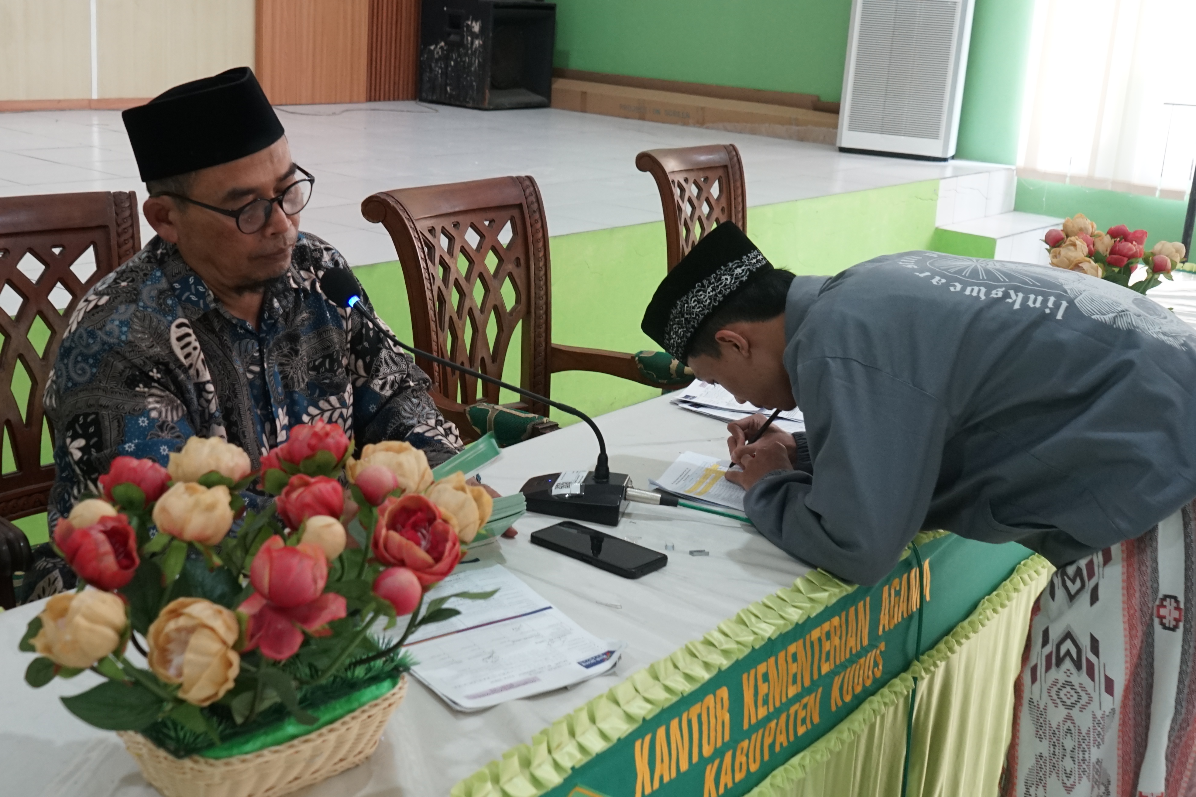 46 Buku Rekening Baru Diserahkan untuk Penerima Insentif TPQ, Madin, dan Ponpes di Kudus